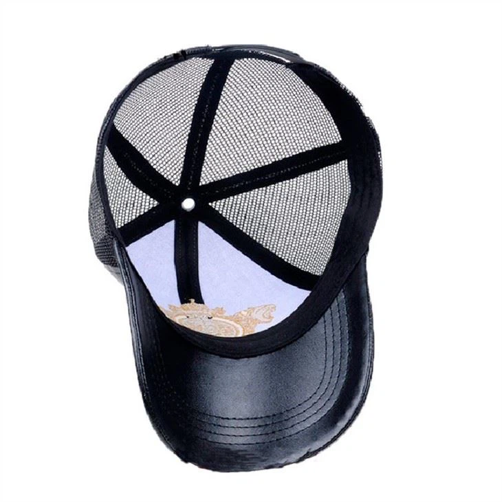 snapback trucker hat